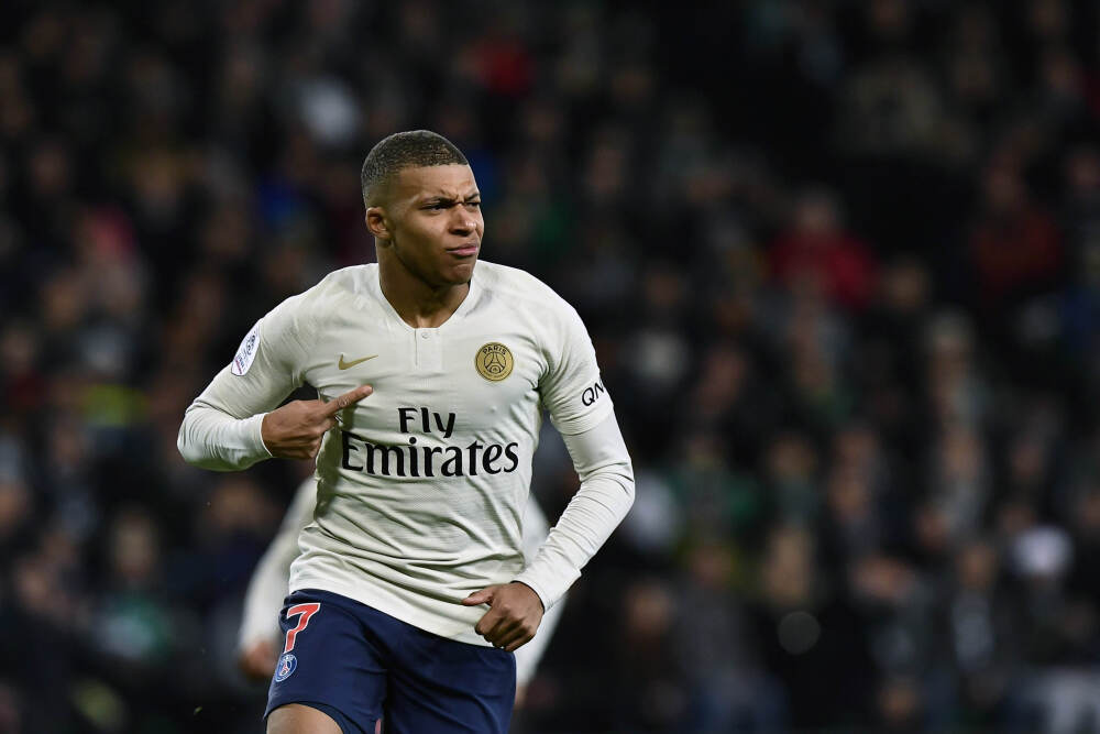 1月起，这四波“降价潮”袭来，有人偷着乐，有人却更慌了